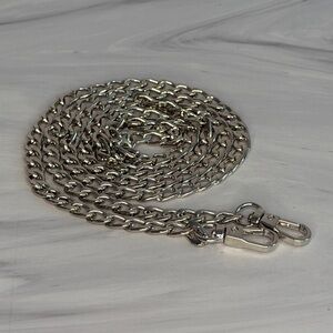 Silver Bag/Wallet Unbranded Chain - 47”